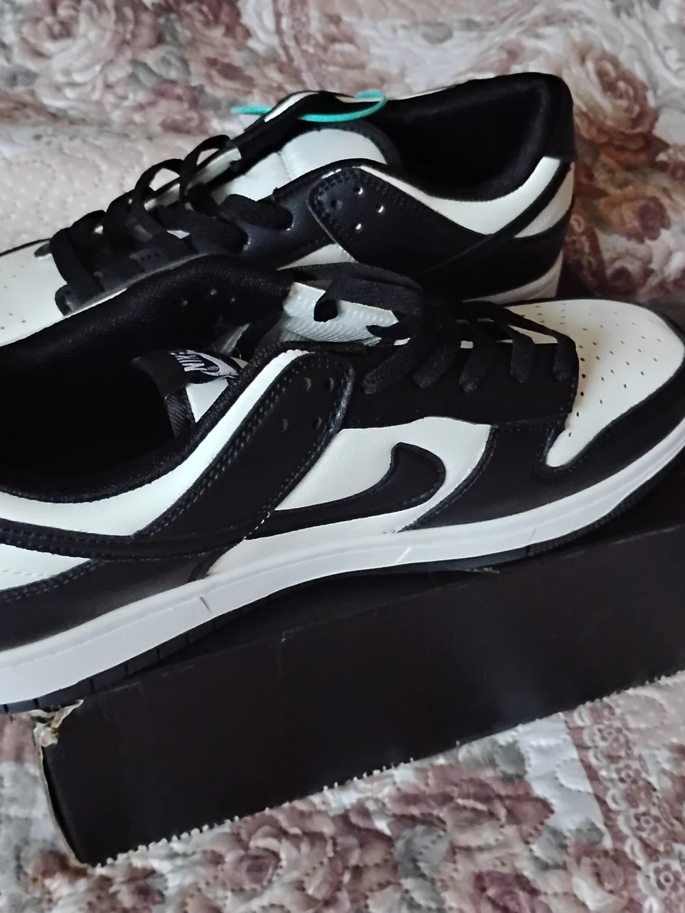 Black and White Men's Low-Top Sneakers